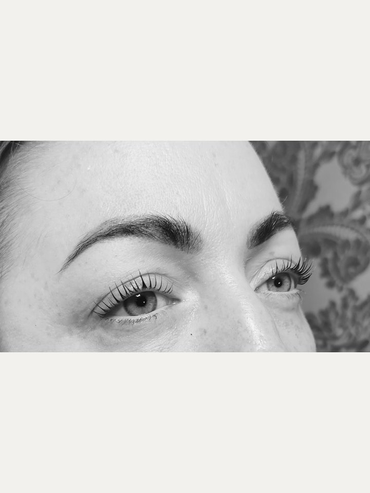 Lash and brow detail at Beautilicious Beauty Salon